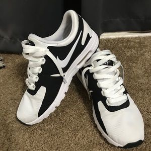 Women’s Black & White Nike Air Max